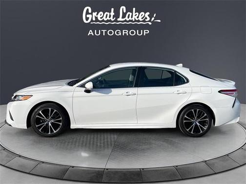 2020 Toyota Camry SE Nightshade