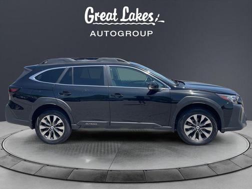 Crystal Black Silica 2024 Subaru Outback Limited XT