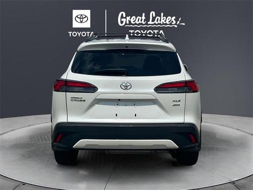 2022 Toyota Corolla Cross XLE