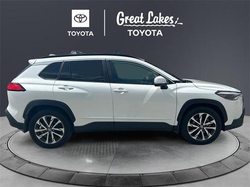 2022 Toyota Corolla Cross XLE