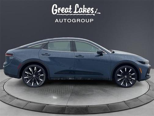 2025 Toyota Crown Platinum