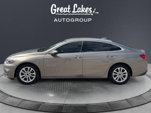 Pepperdust Metallic 2018 Chevrolet Malibu LT