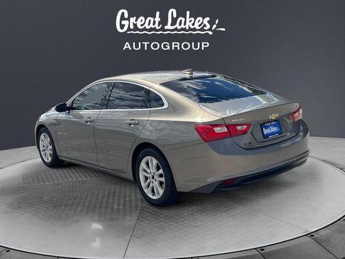 Pepperdust Metallic 2018 Chevrolet Malibu LT