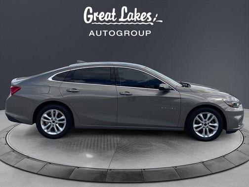 Pepperdust Metallic 2018 Chevrolet Malibu LT