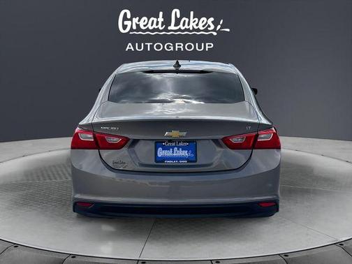 Pepperdust Metallic 2018 Chevrolet Malibu LT