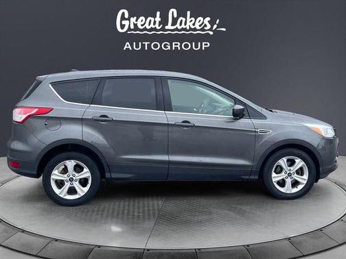 Magnetic 2016 Ford Escape SE