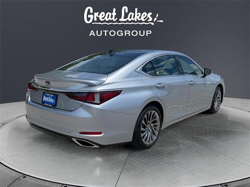 2024 Lexus ES 350 Ultra Luxury