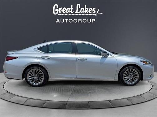 2024 Lexus ES 350 Ultra Luxury