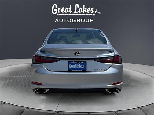 2024 Lexus ES 350 Ultra Luxury