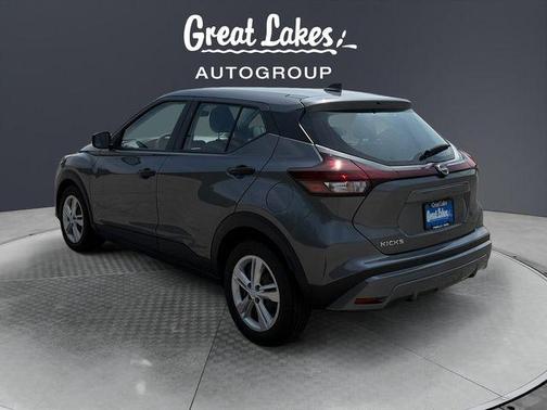 Gun Metallic 2023 Nissan Kicks S