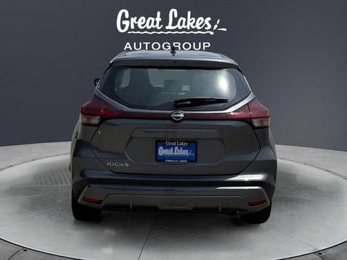 Gun Metallic 2023 Nissan Kicks S