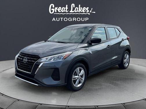 Gun Metallic 2023 Nissan Kicks S