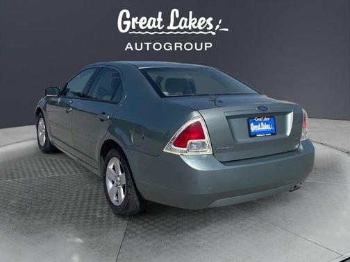 Dark Blue Pearl Clearcoat Metallic 2006 Ford Fusion SE