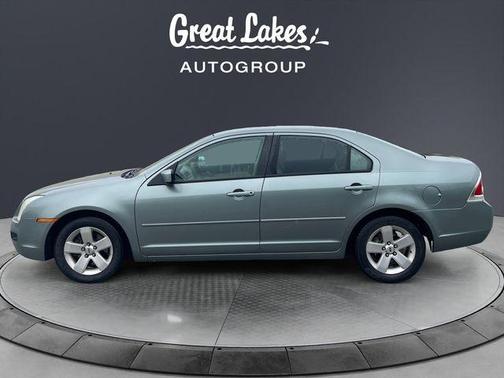 Dark Blue Pearl Clearcoat Metallic 2006 Ford Fusion SE