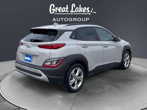 2022 Hyundai KONA SEL