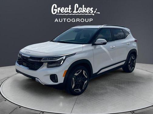 Snow White Pearl 2024 Kia Seltos SX