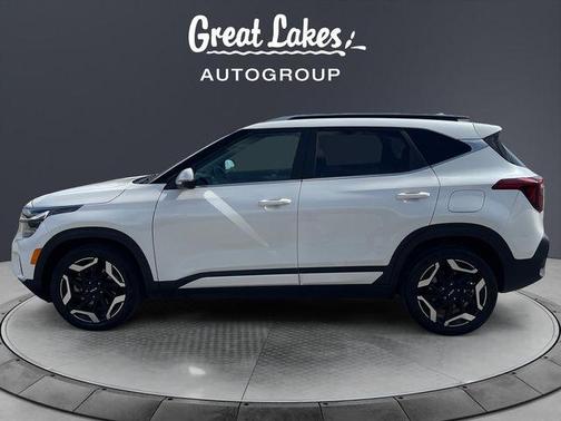 Snow White Pearl 2024 Kia Seltos SX