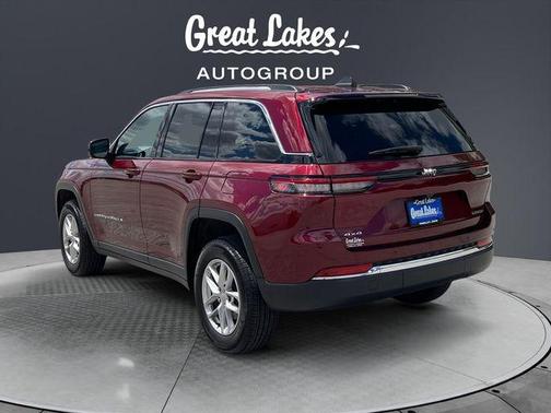 Velvet Red Pearlcoat 2023 Jeep Grand Cherokee Laredo