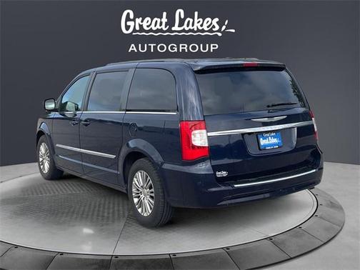 2013 Chrysler Town & Country Touring-L