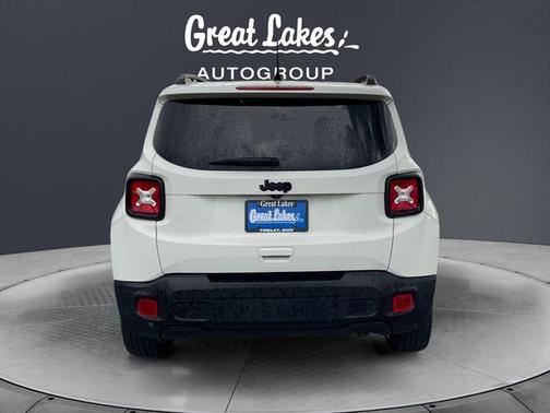 Alpine White Clearcoat 2019 Jeep Renegade Latitude