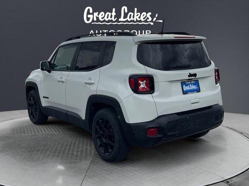 Alpine White Clearcoat 2019 Jeep Renegade Latitude