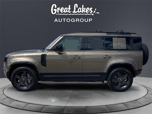 2022 Land Rover Defender 110 X-Dynamic SE
