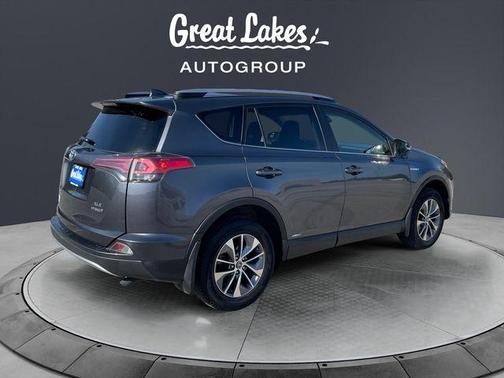 2018 Toyota RAV4 Hybrid XLE