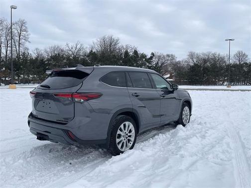 2024 Toyota Highlander Limited