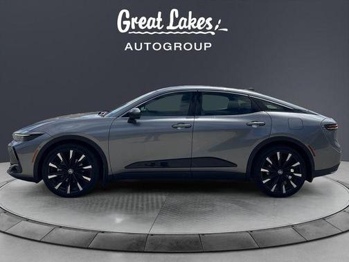 Metal 2023 Toyota Crown Platinum