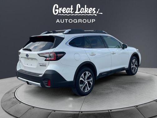 Crystal White Pearl 2022 Subaru Outback Touring XT