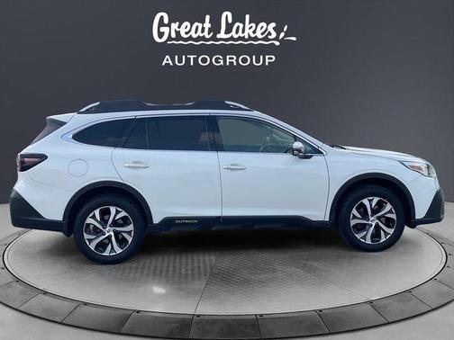 Crystal White Pearl 2022 Subaru Outback Touring XT