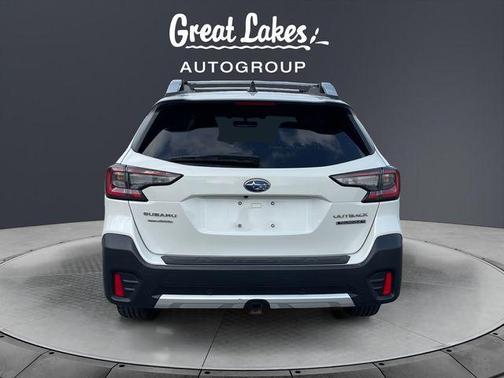 Crystal White Pearl 2022 Subaru Outback Touring XT