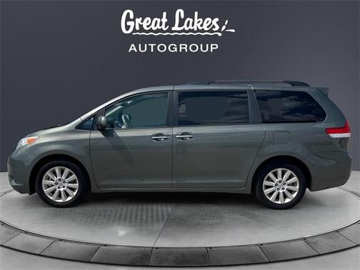 2014 Toyota Sienna XLE