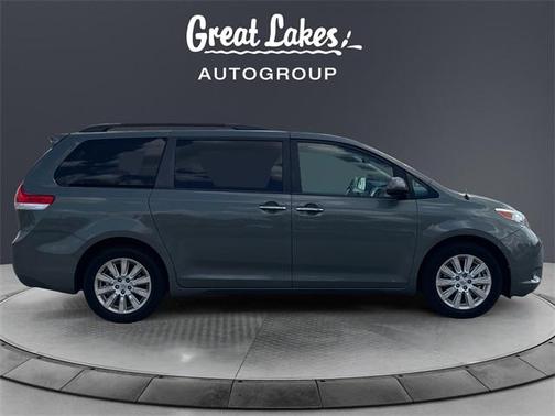 2014 Toyota Sienna XLE