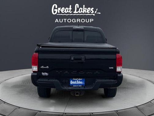 2016 Toyota Tacoma SR