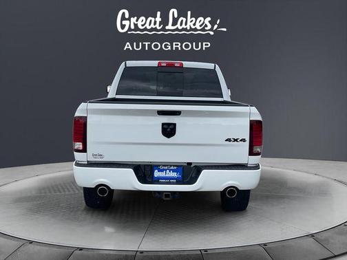 Bright White Clearcoat 2018 RAM 1500 Sport