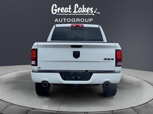 Bright White Clearcoat 2018 RAM 1500 Sport