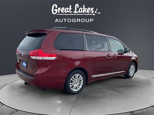 2014 Toyota Sienna XLE