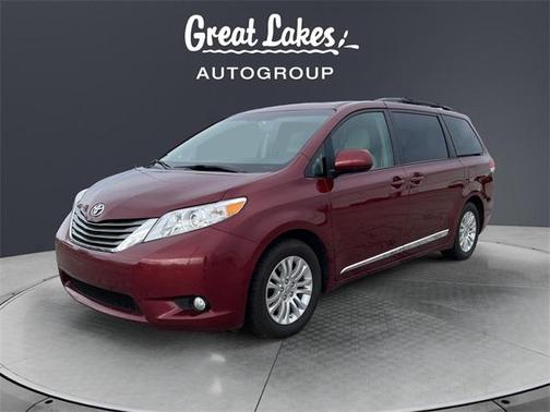 2014 Toyota Sienna XLE