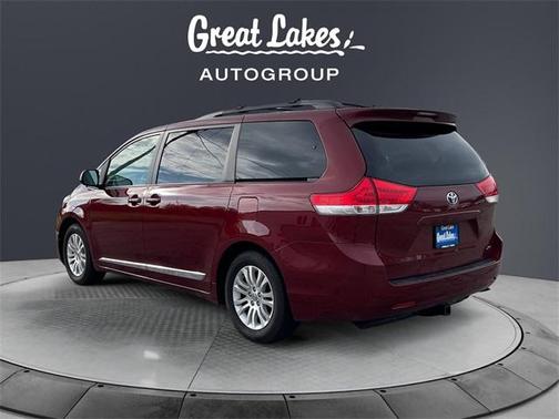 2014 Toyota Sienna XLE