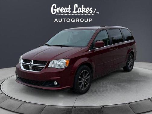 Octane Red Pearlcoat 2017 Dodge Grand Caravan SXT