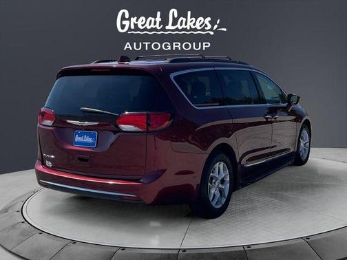 Velvet Red Pearlcoat 2017 Chrysler Pacifica Touring-L