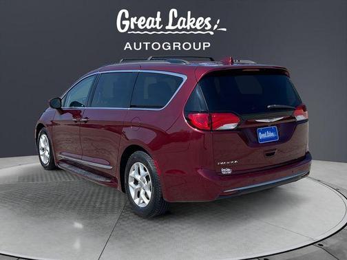Velvet Red Pearlcoat 2017 Chrysler Pacifica Touring-L