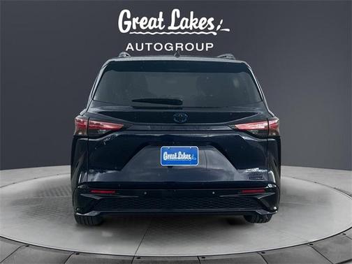 2024 Toyota Sienna XSE