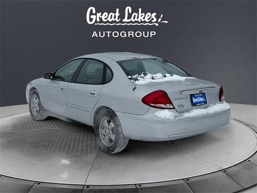 2006 Ford Taurus SE
