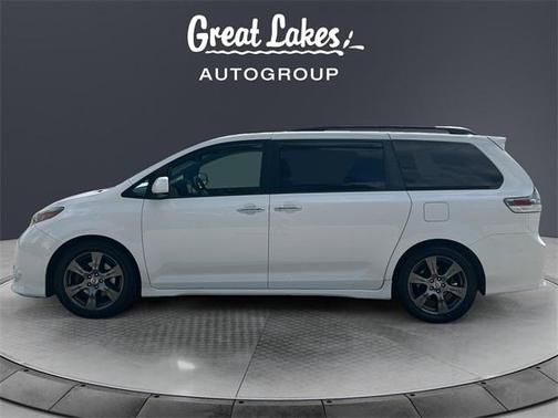 2017 Toyota Sienna SE Premium