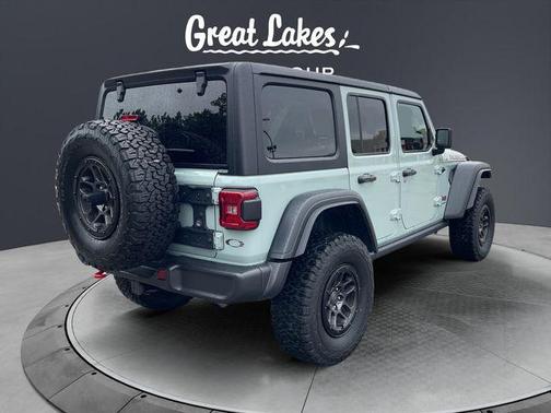 Earl Clearcoat 2023 Jeep Wrangler Rubicon