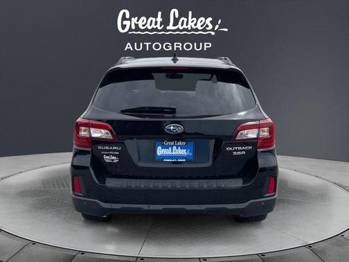 Crystal Black Silica 2017 Subaru Outback 3.6R Touring