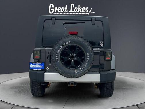 Granite Crystal Clearcoat Metallic 2014 Jeep Wrangler Unlimited Sahara