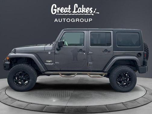 Granite Crystal Clearcoat Metallic 2014 Jeep Wrangler Unlimited Sahara